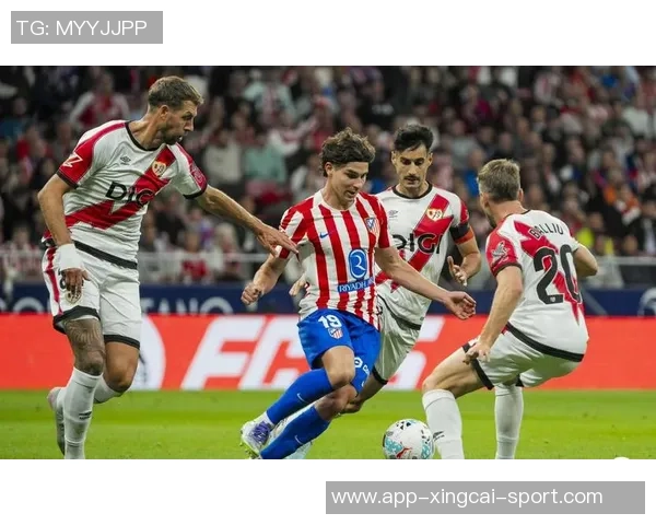 足球比赛中帽子戏法的定义及其历史背景解析 足球比赛中帽子戏法的定义及其历史背景解析